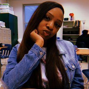 Meet your Posher, Indya